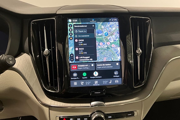 Volvo XC60 15 of 21