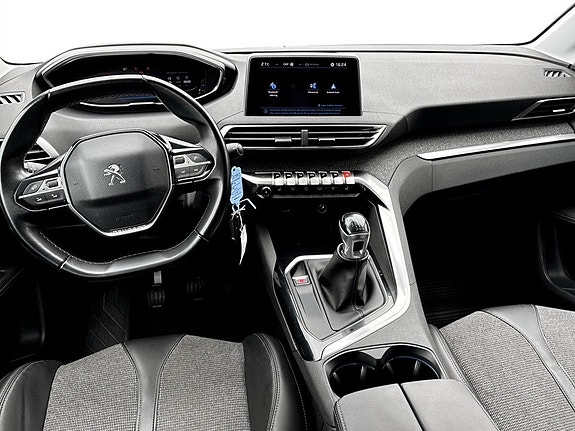 Peugeot 3008 6 of 15