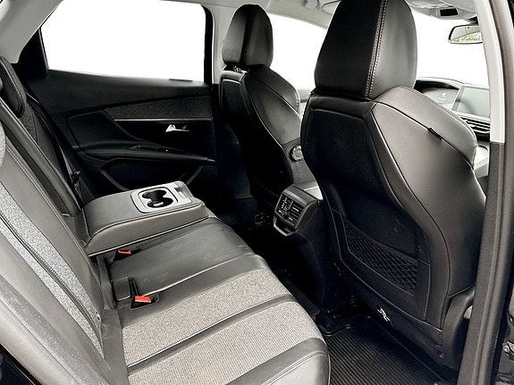 Peugeot 3008 12 of 15