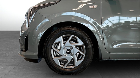 Kia Picanto 3 of 12