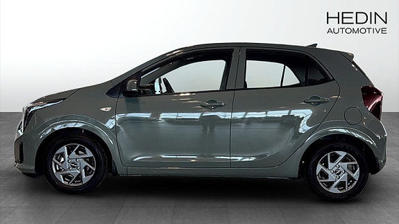 Kia Picanto 9 of 12