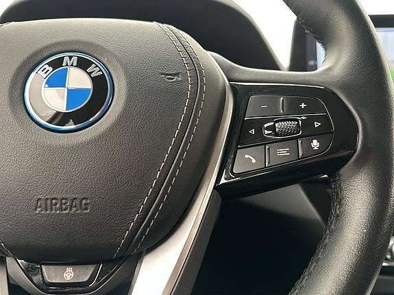 BMW 530e 15 of 30