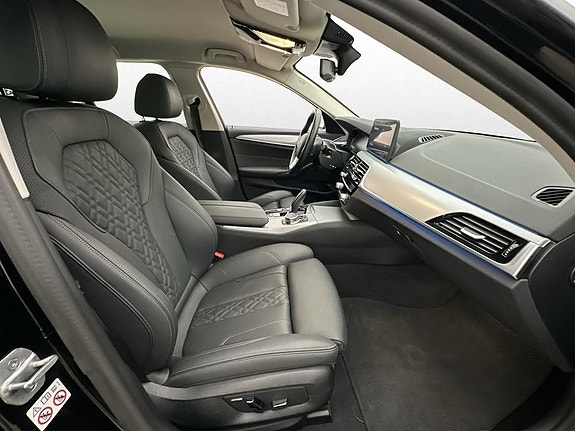 BMW 530e 24 of 30