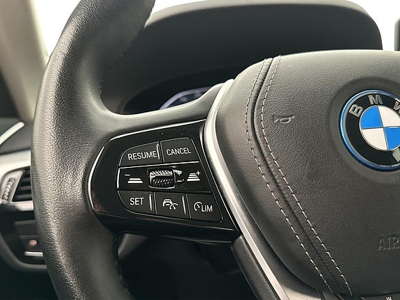 BMW 530e 13 of 30