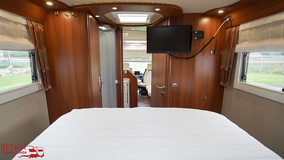 Carthago Chic E-Line I 58 XL Linerclass | Automat | AC x2 | Hydrauliska stödbe 14 of 21