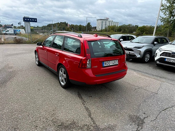 Volvo V50 5 of 14