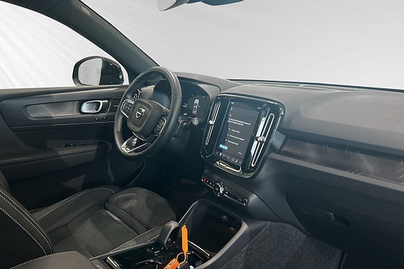 Volvo EX40 10 of 30