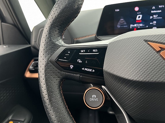 Cupra Born 14 of 30