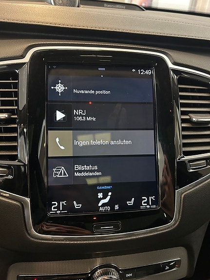 Volvo XC90 24 of 30
