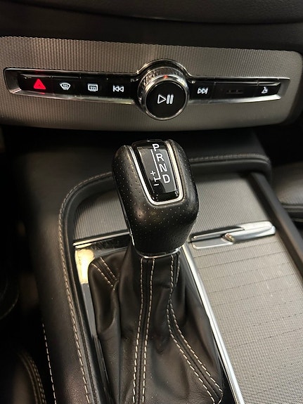 Volvo XC90 29 of 30