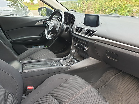 Mazda 3 13 of 24