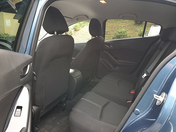 Mazda 3 12 of 24