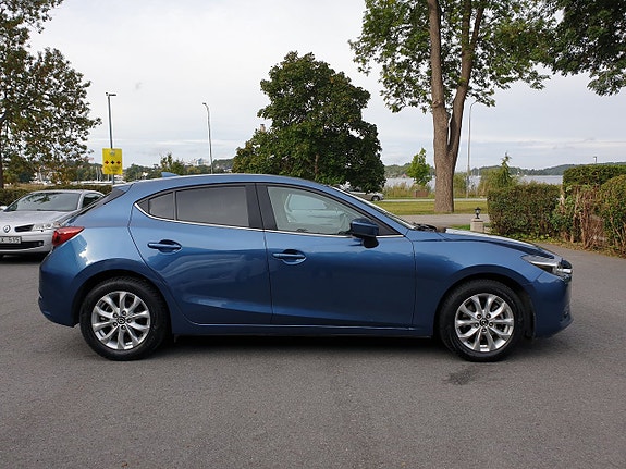 Mazda 3 4 of 24