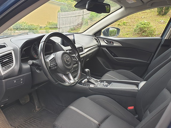 Mazda 3 11 of 24