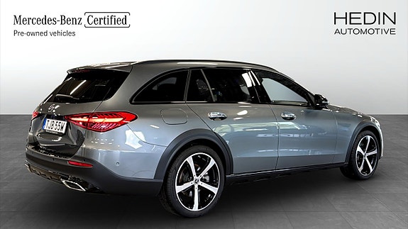 Mercedes-Benz C220 d 2 of 26