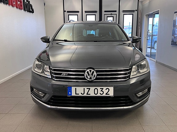 Volkswagen Passat 3 of 22