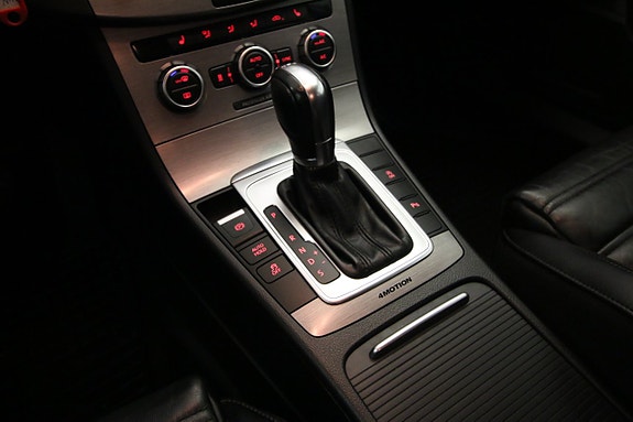 Volkswagen Passat 17 of 22