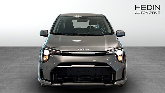 Kia Picanto 8 of 13