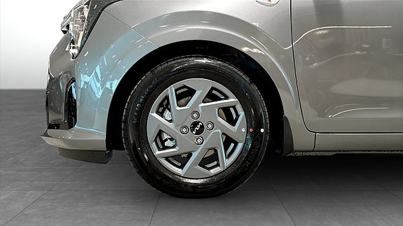 Kia Picanto 11 of 13