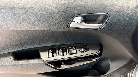 Kia Picanto 5 of 13