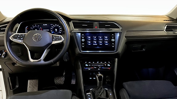 Volkswagen Tiguan Allspace 10 of 12