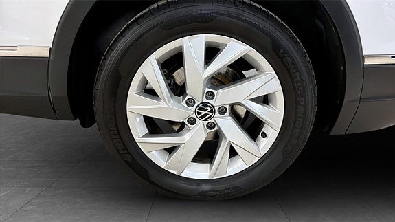 Volkswagen Tiguan Allspace 6 of 12