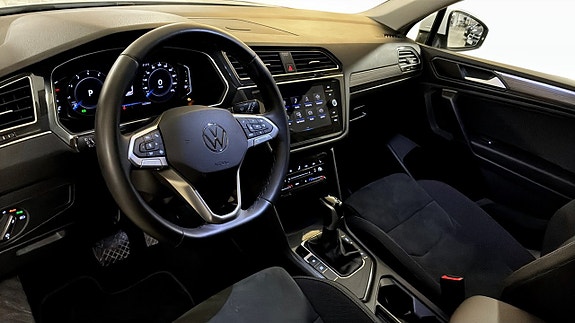 Volkswagen Tiguan Allspace 7 of 12