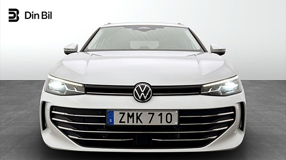 Volkswagen Passat 4 of 19