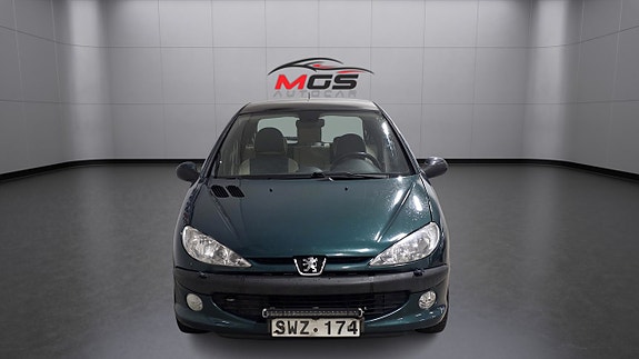 Peugeot 206 8 of 18
