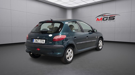 Peugeot 206 3 of 18