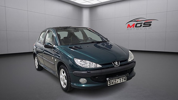 Peugeot 206 2 of 18