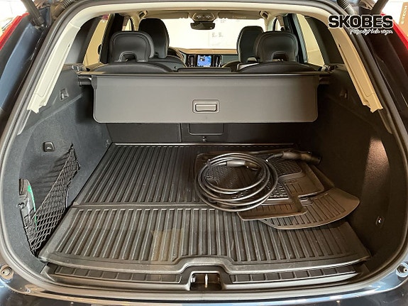 Volvo XC60 17 of 20