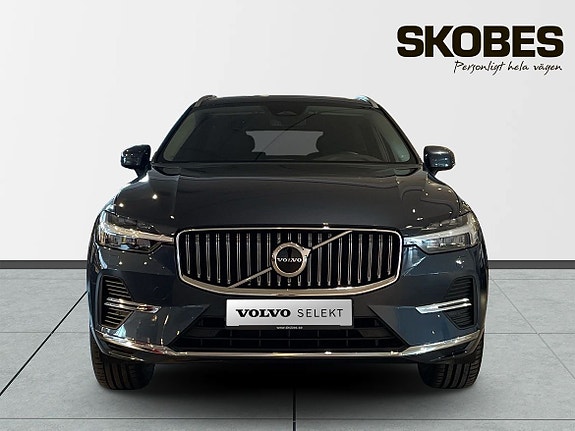 Volvo XC60 2 of 20