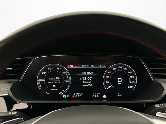 Audi Q8 21 of 30