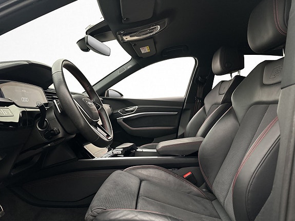 Audi Q8 13 of 30