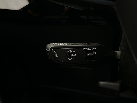 Audi Q8 17 of 30
