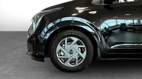Kia Picanto 11 of 12