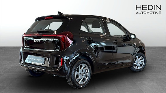 Kia Picanto 6 of 12