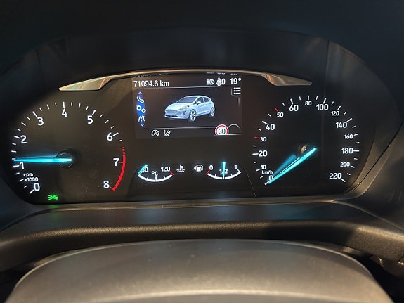 Ford Fiesta 11 of 17