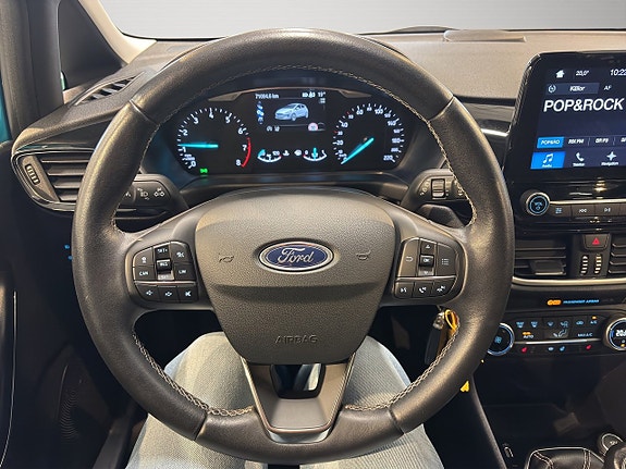 Ford Fiesta 10 of 17