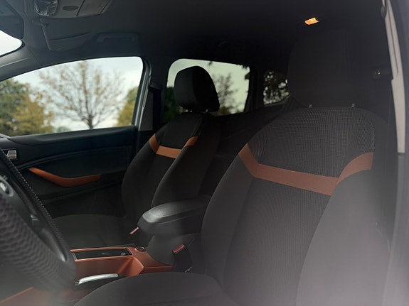 Ford Kuga 6 of 10