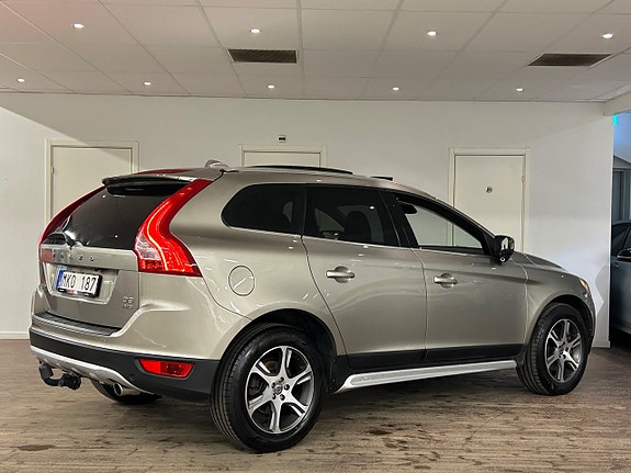 Volvo XC60 7 of 21