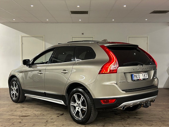 Volvo XC60 12 of 21