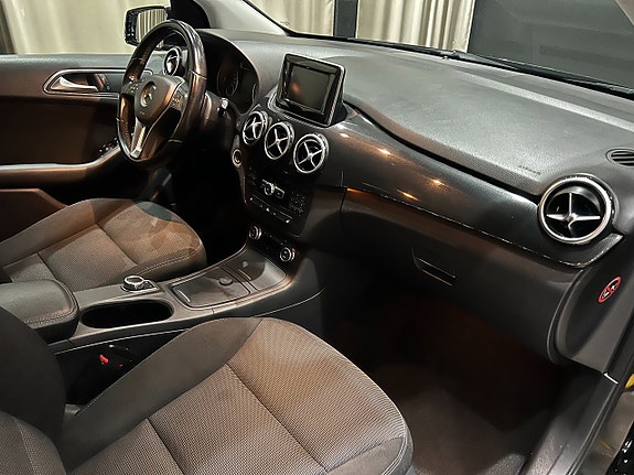 Mercedes-Benz B180 17 of 21