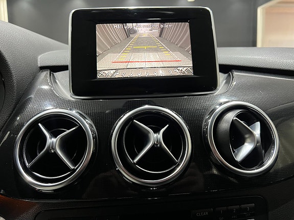 Mercedes-Benz B180 13 of 21