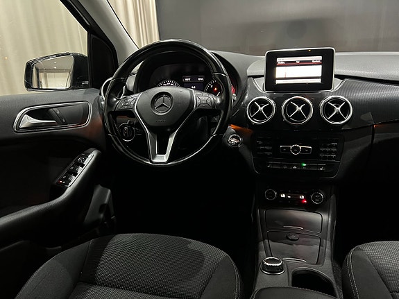Mercedes-Benz B180 18 of 21