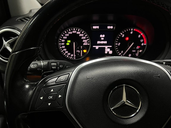 Mercedes-Benz B180 19 of 21
