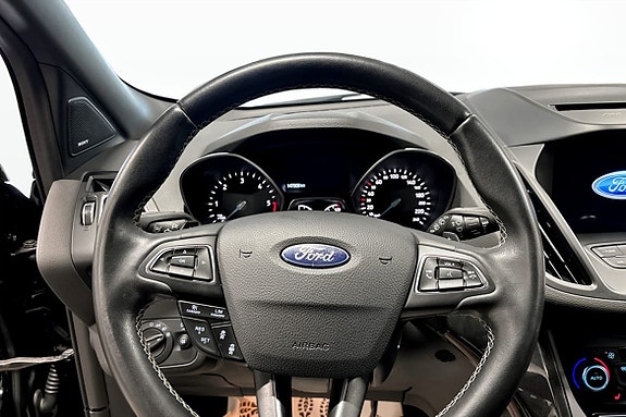 Ford Kuga 7 of 9