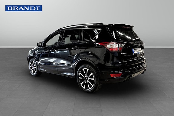 Ford Kuga 2 of 9