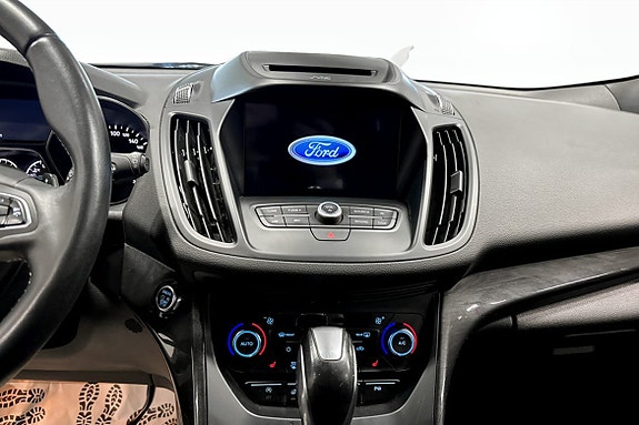 Ford Kuga 5 of 9